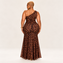 Load image into Gallery viewer, Sienna Leopard Gown
