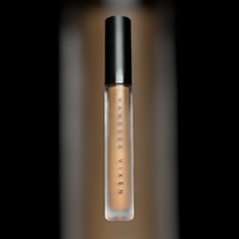 Load image into Gallery viewer, Vanessa Vixen Concealer - MAHOGANY
