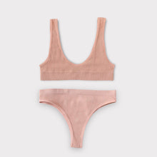 Load image into Gallery viewer, Pillow Talk Seamless Bralette &amp; Panty
